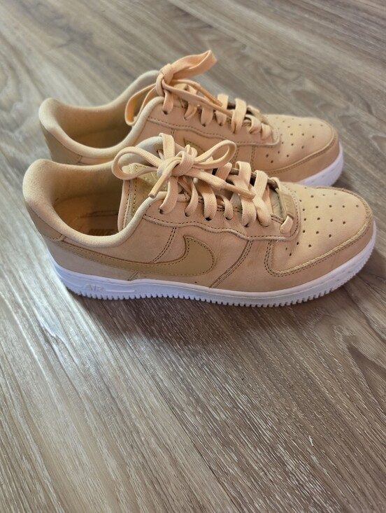 Nike Shoes - Nike Air Force 1